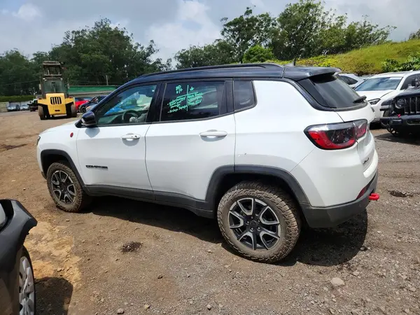 3C4NJDDN9ST525385 2025 JEEP COMPASS - Image 2