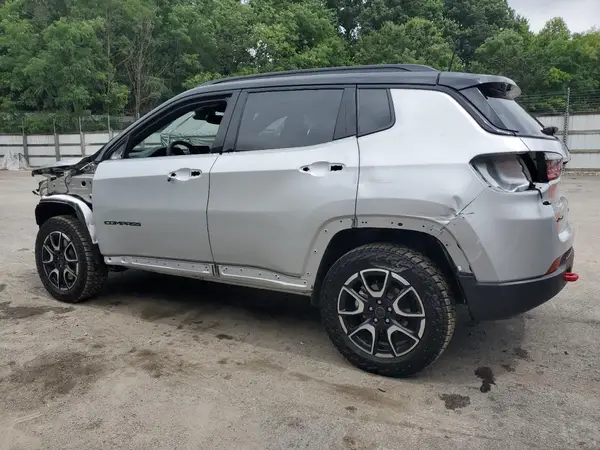 3C4NJDDN9ST556944 2025 JEEP COMPASS - Image 2