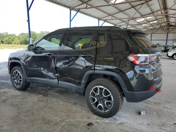 3C4NJDDN9ST567913 2025 JEEP COMPASS - Image 2