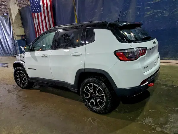 3C4NJDDN9ST584128 2025 JEEP COMPASS - Image 2