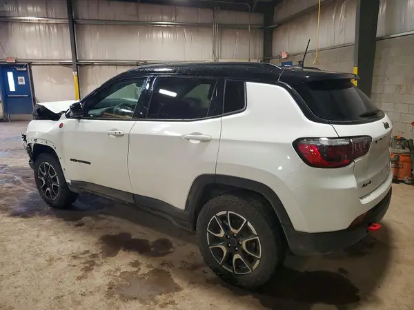 3C4NJDDN9ST590379 2025 JEEP COMPASS - Image 2