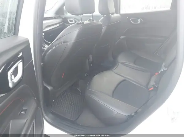 3C4NJDDN9TT182126 2026 JEEP COMPASS - Image 8