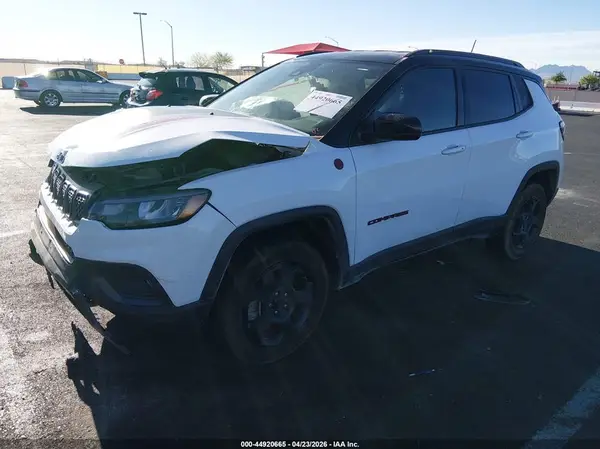 3C4NJDDNXPT557897 2023 JEEP COMPASS - Image 2