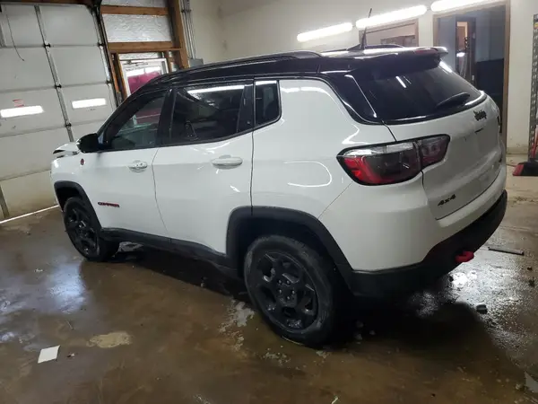 3C4NJDDNXPT567085 2023 JEEP COMPASS - Image 2
