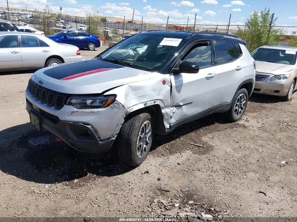 3C4NJDDNXRT145028 2024 JEEP COMPASS - Image 2