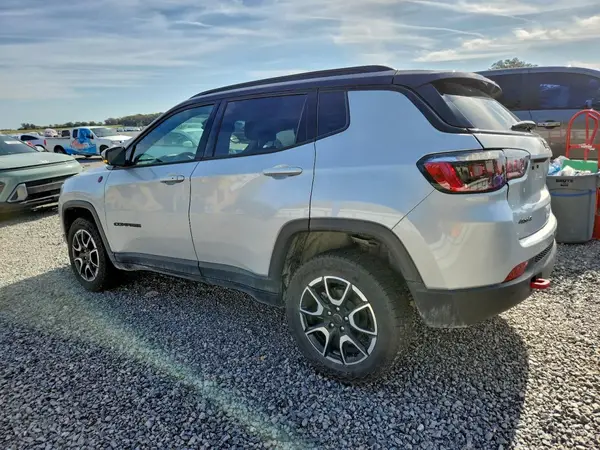 3C4NJDDNXST532474 2025 JEEP COMPASS - Image 2