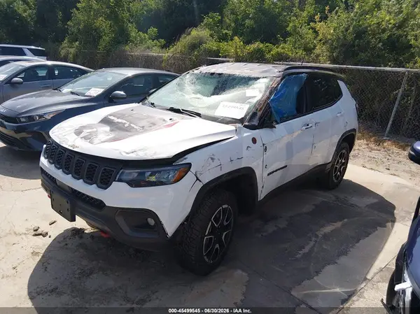 3C4NJDDNXST551123 2025 JEEP COMPASS - Image 2