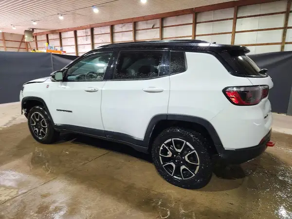 3C4NJDDNXST556564 2025 JEEP COMPASS - Image 2