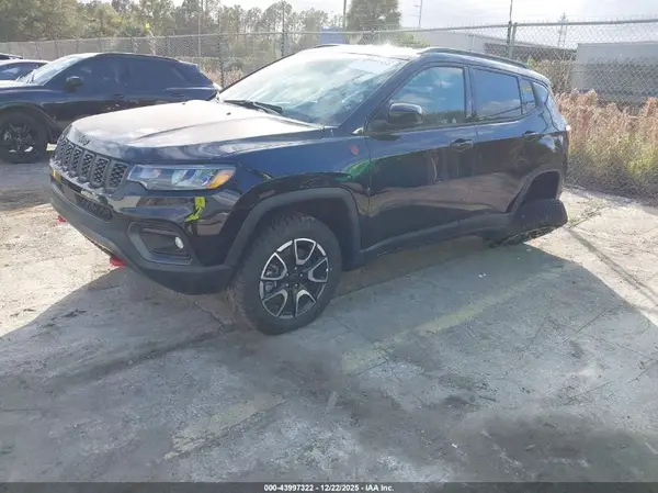3C4NJDDNXST622160 2025 JEEP COMPASS - Image 2