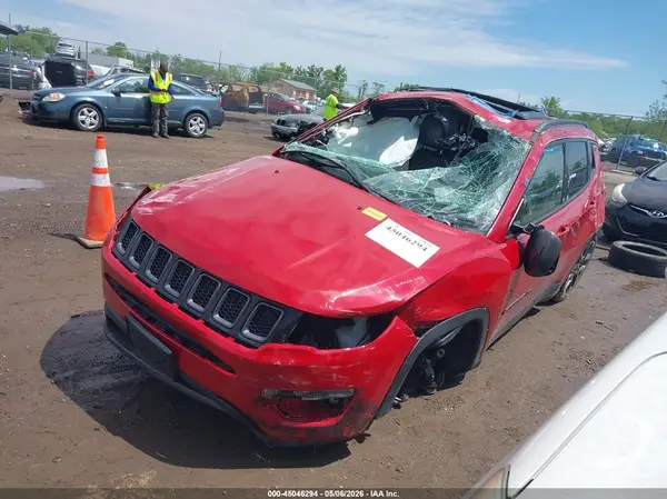 3C4NJDEB0MT526030 2021 JEEP COMPASS - Image 2