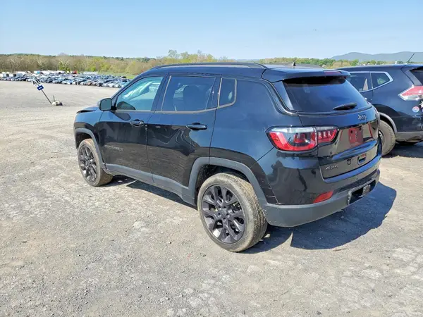 3C4NJDEB0MT596238 2021 JEEP COMPASS - Image 2