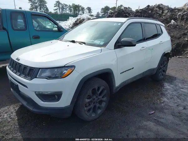 3C4NJDEB2MT524439 2021 JEEP COMPASS - Image 2