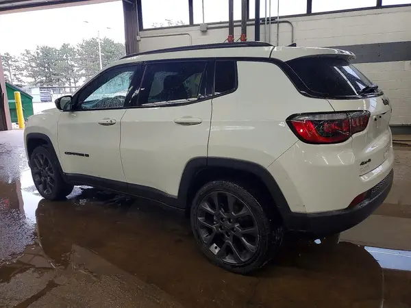 3C4NJDEB2MT524876 2021 JEEP COMPASS - Image 2