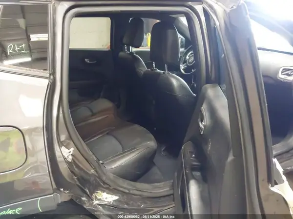 3C4NJDEB3MT529004 2021 JEEP COMPASS - Image 8