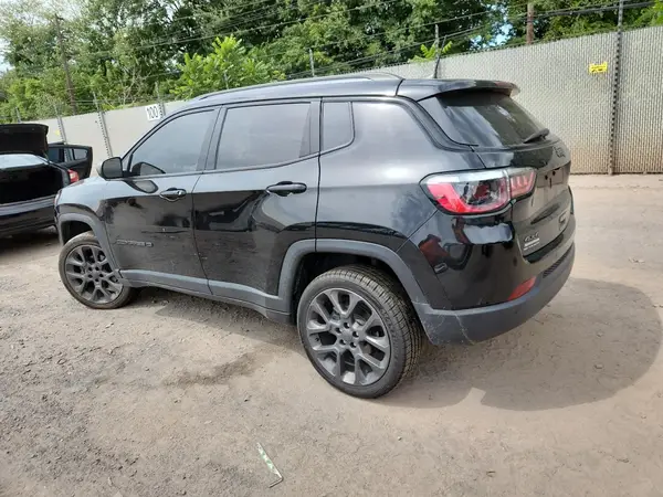 3C4NJDEB3MT554579 2021 JEEP COMPASS - Image 2