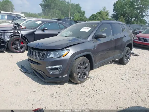 3C4NJDEB3MT570457 2021 JEEP COMPASS - Image 2