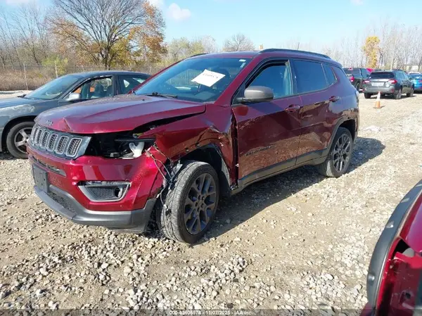 3C4NJDEB4MT524958 2021 JEEP COMPASS - Image 2