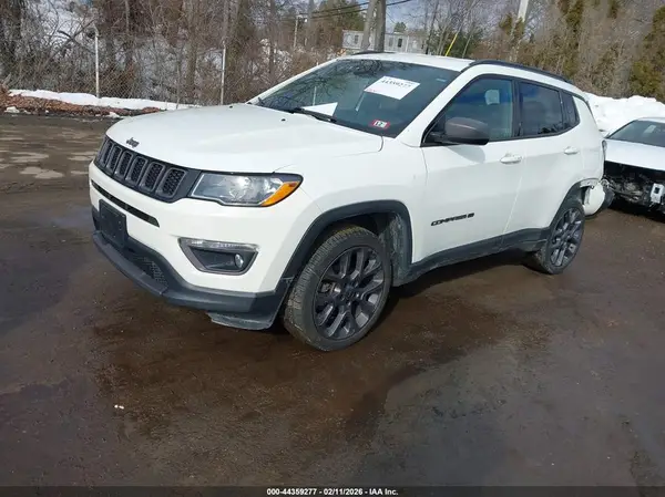 3C4NJDEB4MT592872 2021 JEEP COMPASS - Image 2