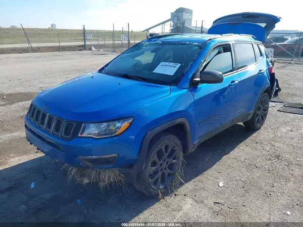 3C4NJDEB4MT601618 2021 JEEP COMPASS - Image 2