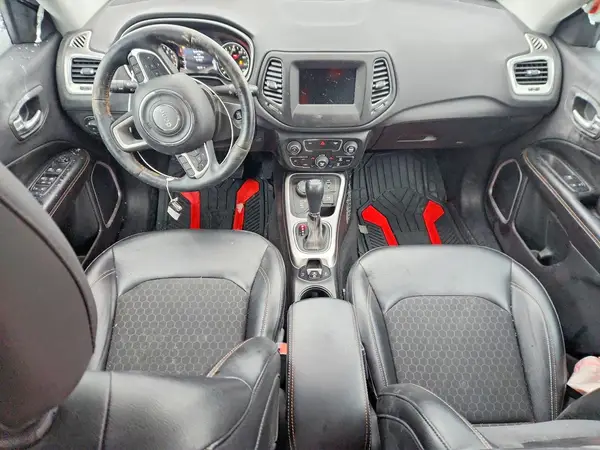 3C4NJDEB5JT138842 2018 JEEP COMPASS - Image 8
