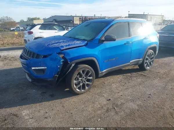 3C4NJDEB5MT525214 2021 JEEP COMPASS - Image 2