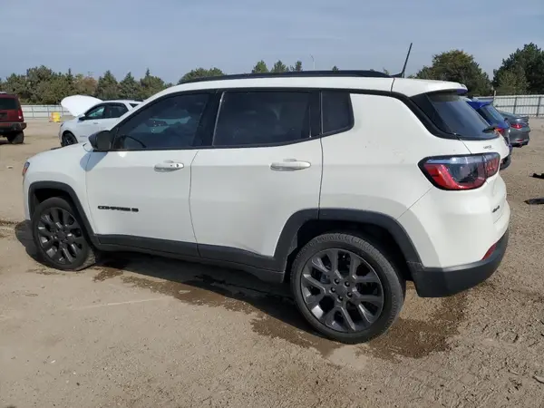 3C4NJDEB5MT556916 2021 JEEP COMPASS - Image 2