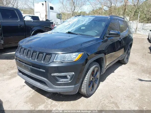 3C4NJDEB5MT558150 2021 JEEP COMPASS - Image 2