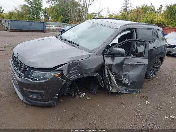 3C4NJDEB5MT568077 2021 JEEP COMPASS - Image 2