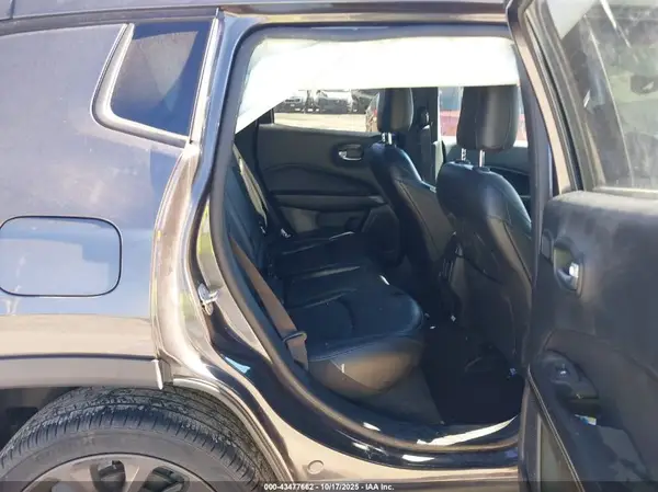 3C4NJDEB6MT513539 2021 JEEP COMPASS - Image 8