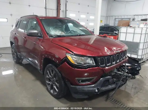 3C4NJDEB6MT546573 2021 JEEP COMPASS - Image 1