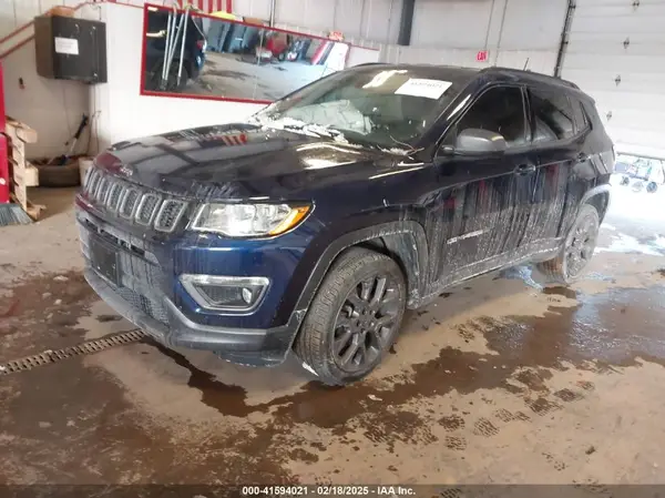 3C4NJDEB6MT554317 2021 JEEP COMPASS - Image 2