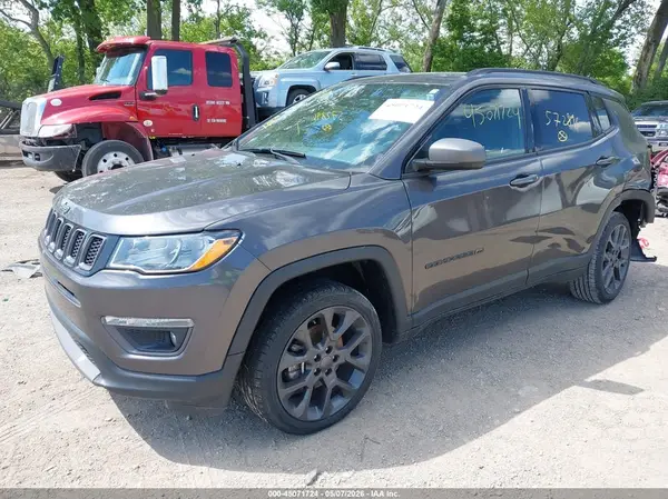 3C4NJDEB6MT572896 2021 JEEP COMPASS - Image 2