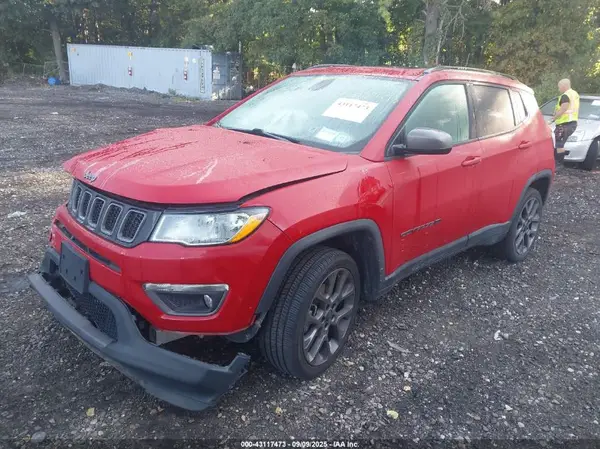 3C4NJDEB6MT589374 2021 JEEP COMPASS - Image 2