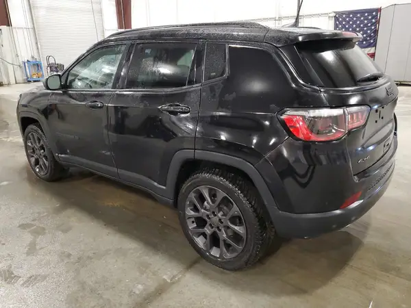 3C4NJDEB7MT570266 2021 JEEP COMPASS - Image 2