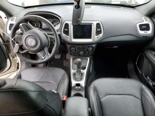 3C4NJDEB8MT513428 2021 JEEP COMPASS - Image 8