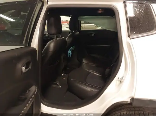 3C4NJDEB8MT570566 2021 JEEP COMPASS - Image 8