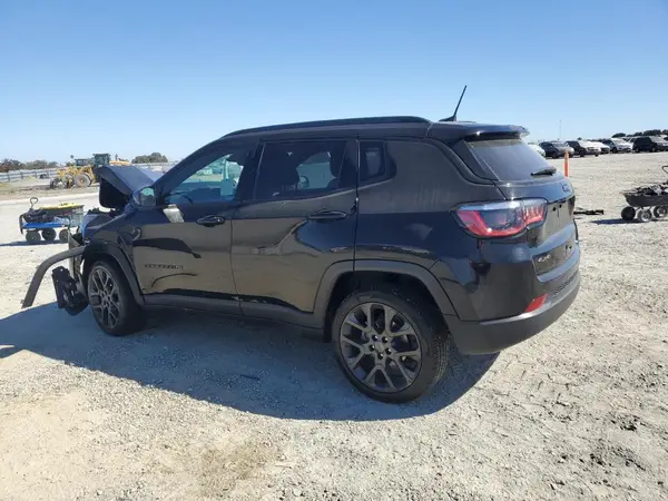 3C4NJDEB8MT599629 2021 JEEP COMPASS - Image 2