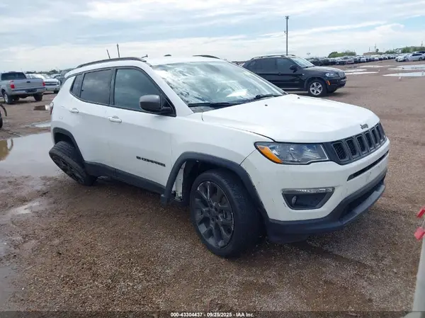 3C4NJDEB9MT549435 2021 JEEP COMPASS - Image 1