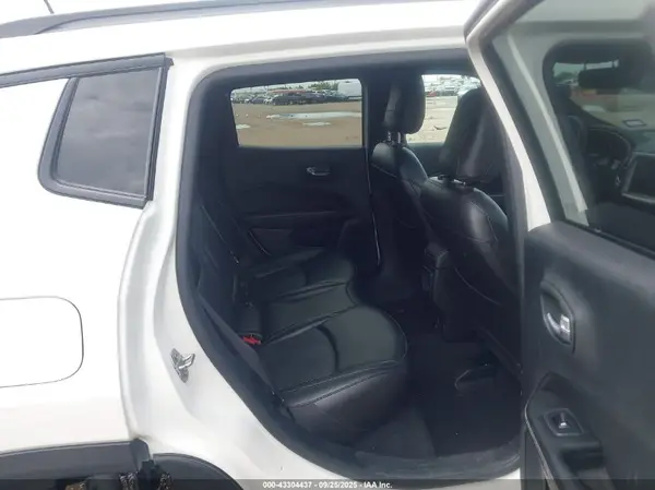 3C4NJDEB9MT549435 2021 JEEP COMPASS - Image 8