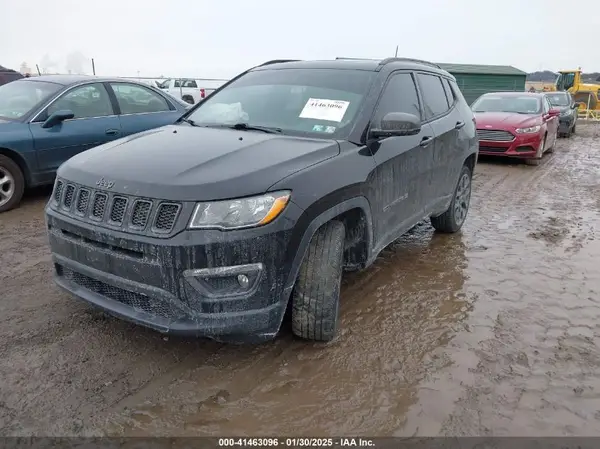 3C4NJDEB9MT553825 2021 JEEP COMPASS - Image 2