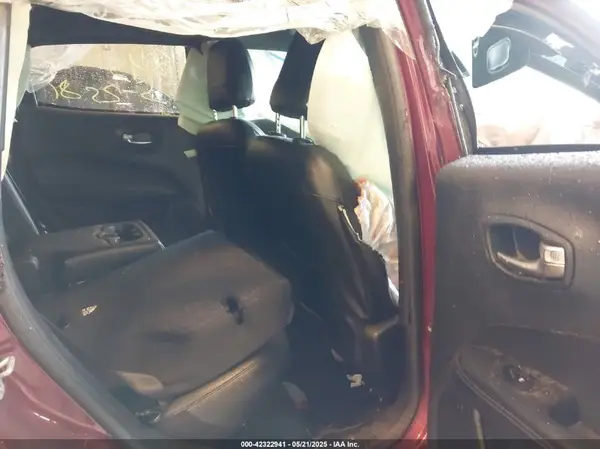 3C4NJDEBXMT529078 2021 JEEP COMPASS - Image 8