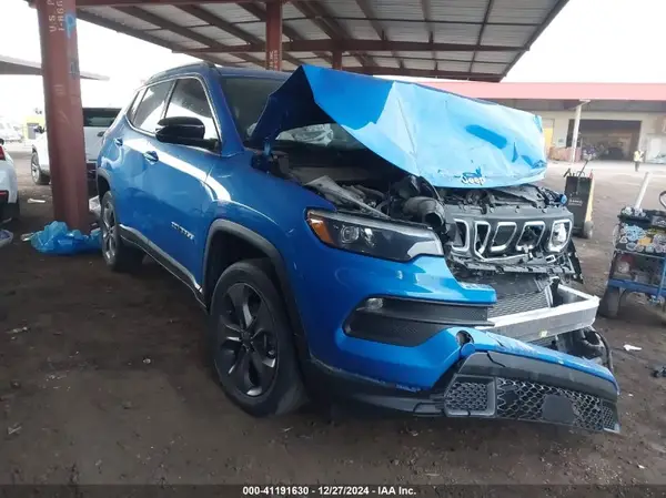 3C4NJDFB0NT129871 2022 JEEP COMPASS - Image 1