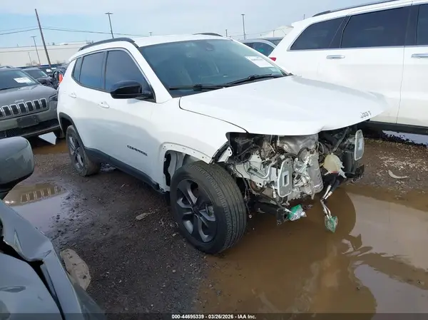 3C4NJDFB0NT129997 2022 JEEP COMPASS - Image 1