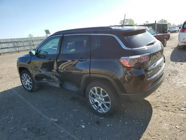 3C4NJDFB0NT151739 2022 JEEP COMPASS - Image 2