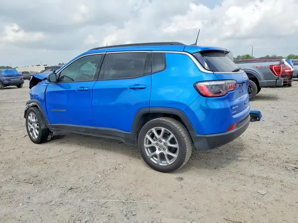 3C4NJDFB0NT177628 2022 JEEP COMPASS - Image 2