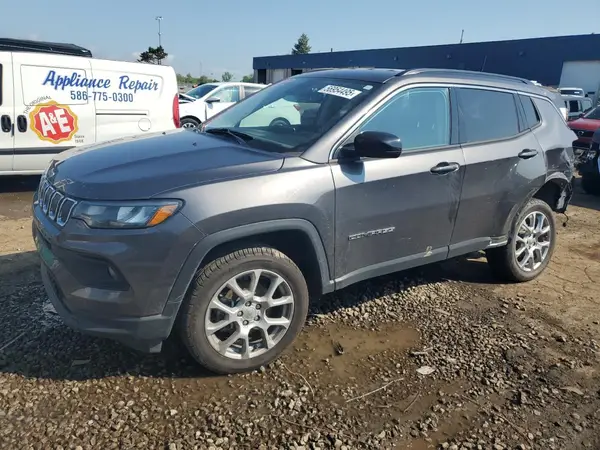 3C4NJDFB0NT178472 2022 JEEP COMPASS - Image 1