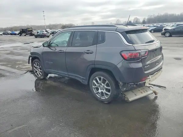 3C4NJDFB0NT180304 2022 JEEP COMPASS - Image 2