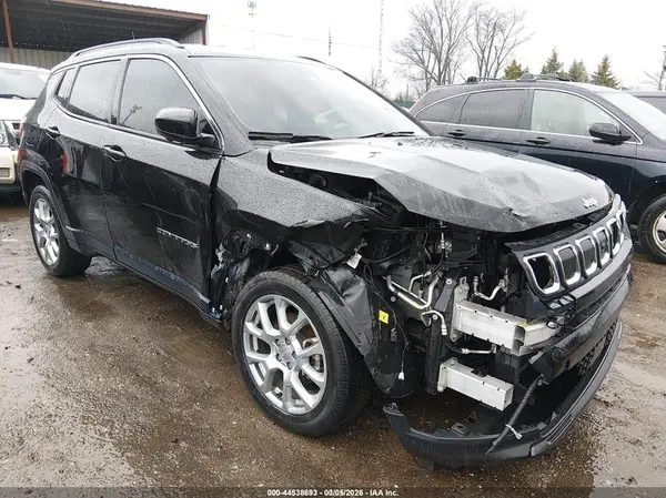 3C4NJDFB0NT213219 2022 JEEP COMPASS - Image 1