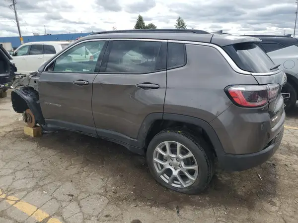 3C4NJDFB1NT109208 2022 JEEP COMPASS - Image 2