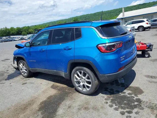 3C4NJDFB1NT117633 2022 JEEP COMPASS - Image 2